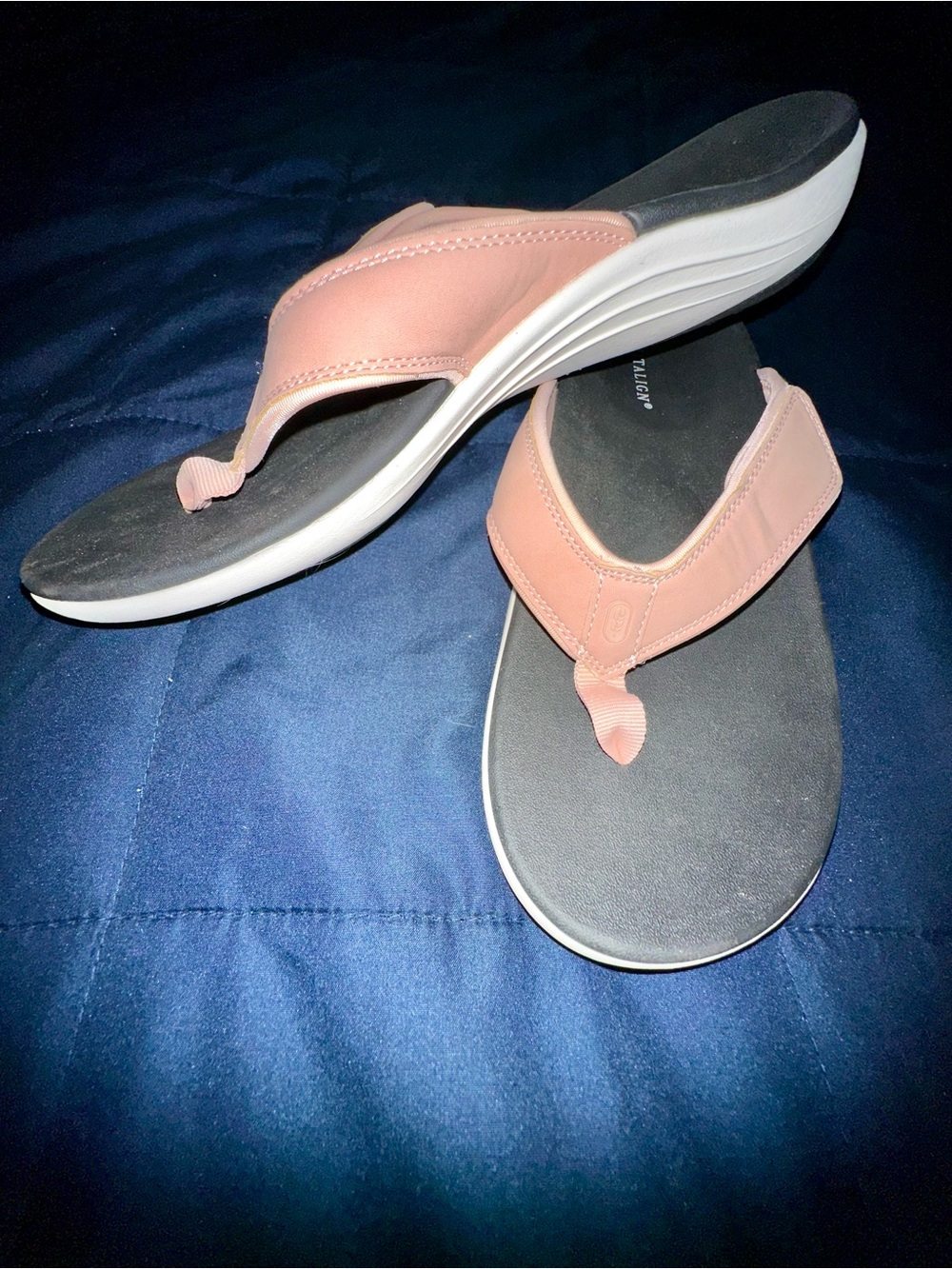 Revitalign Women's light Pink/Peach Comfort Toe-Post Sandals